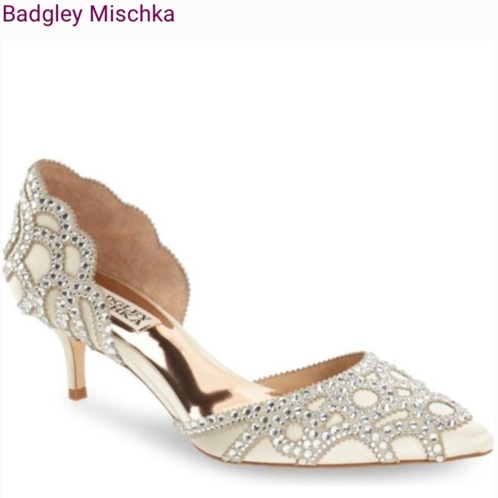 Badgley Mischka Ginny D’Orsays Size 7.5 Kitten Heels Pumps Crystal Embellished